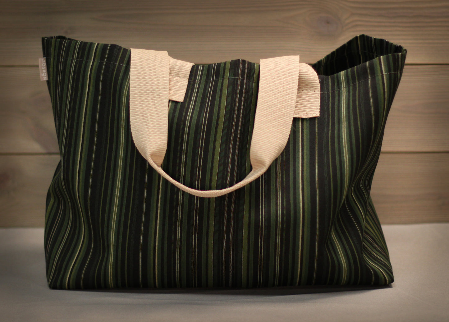 Fæbrik x Norsol - Stort handlenett - Grønn småstripet
