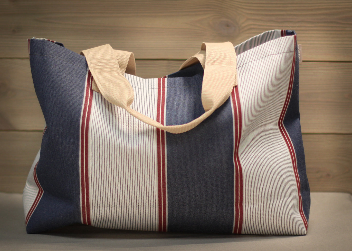Fæbrik x Norsol - Stort handlenett - Blå, hvite og rød striper